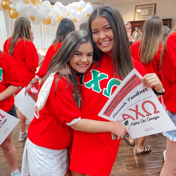 Meet your Posher, Hannah - Picture 3 of 3